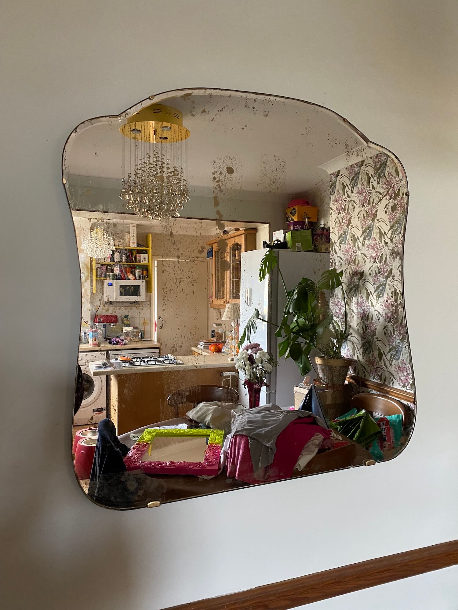 How to Antique a Mirror: Step by Step Guide to Distressing Mirrors